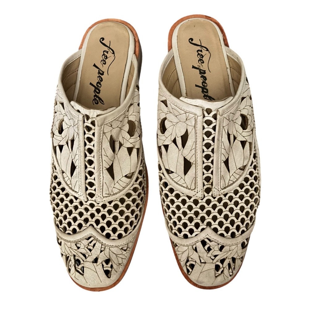 Free People Leather Laser Cut Mules Cream Bone Floral Perforated Loafers 38/7.5 - Picture 2 of 6